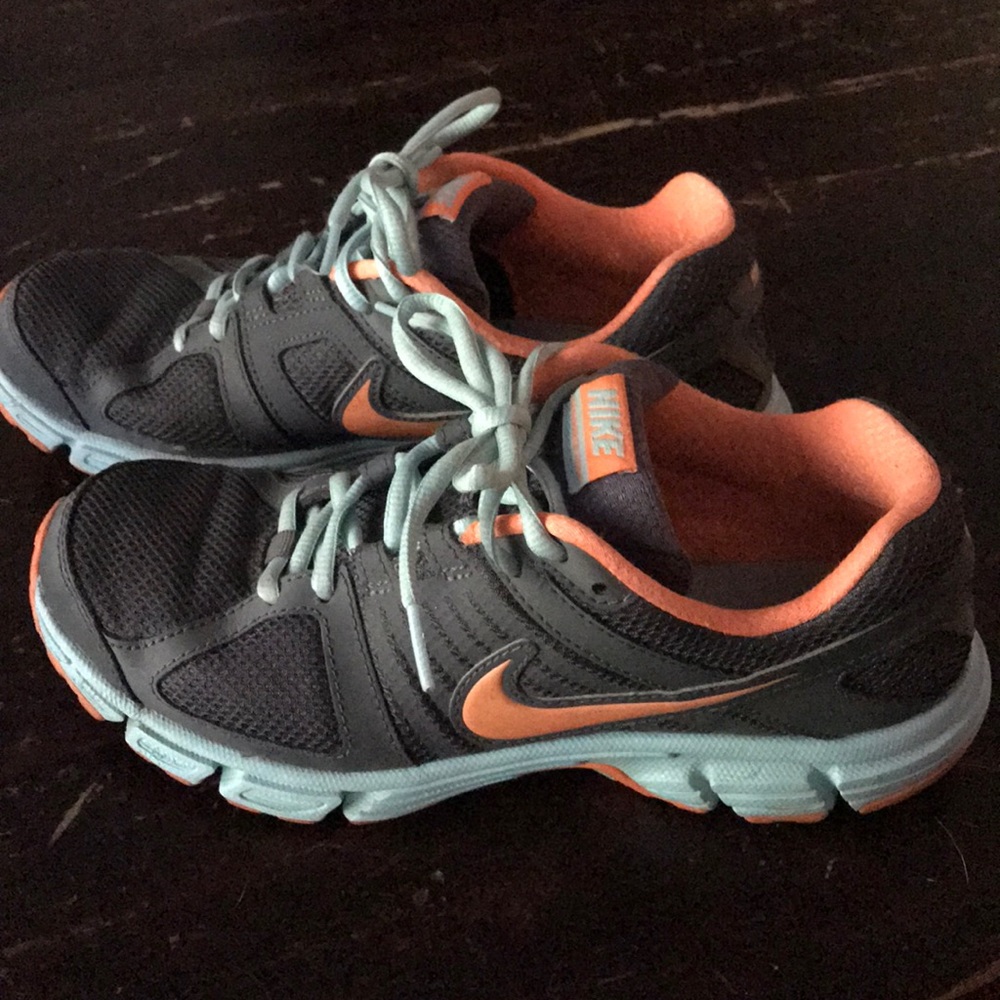 Nike downshifters